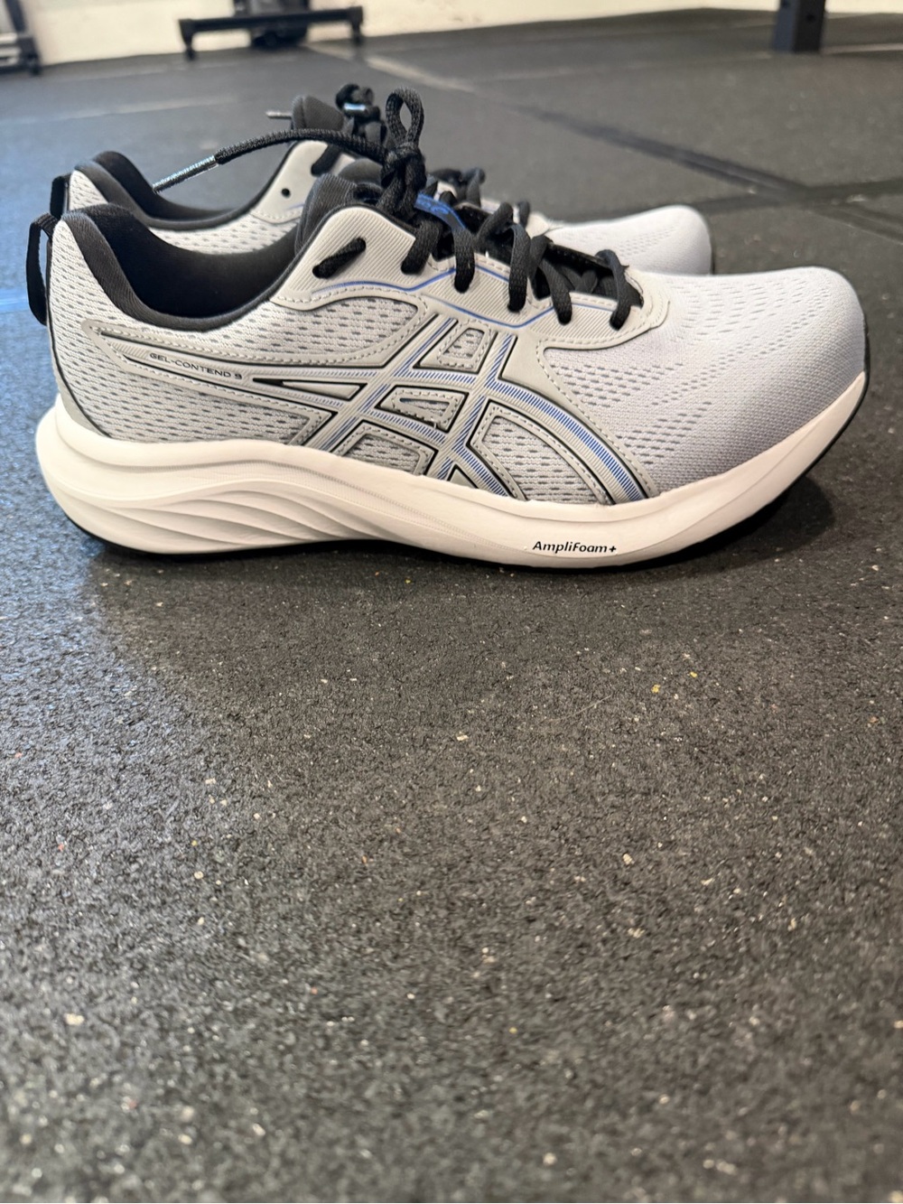 ASICS Men’s Running Shoes in Light Gray with Black Accents